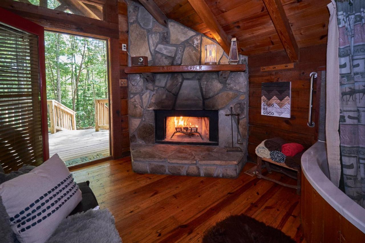 Gatlinburg Area Hottub Cabin - Ladyslipper Sevierville Eksteriør billede