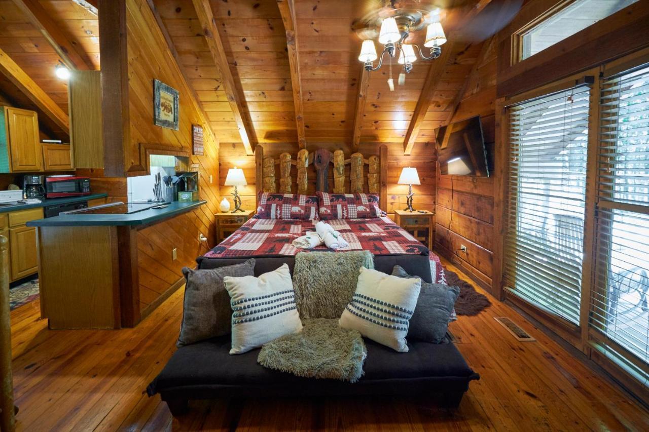 Gatlinburg Area Hottub Cabin - Ladyslipper Sevierville Eksteriør billede