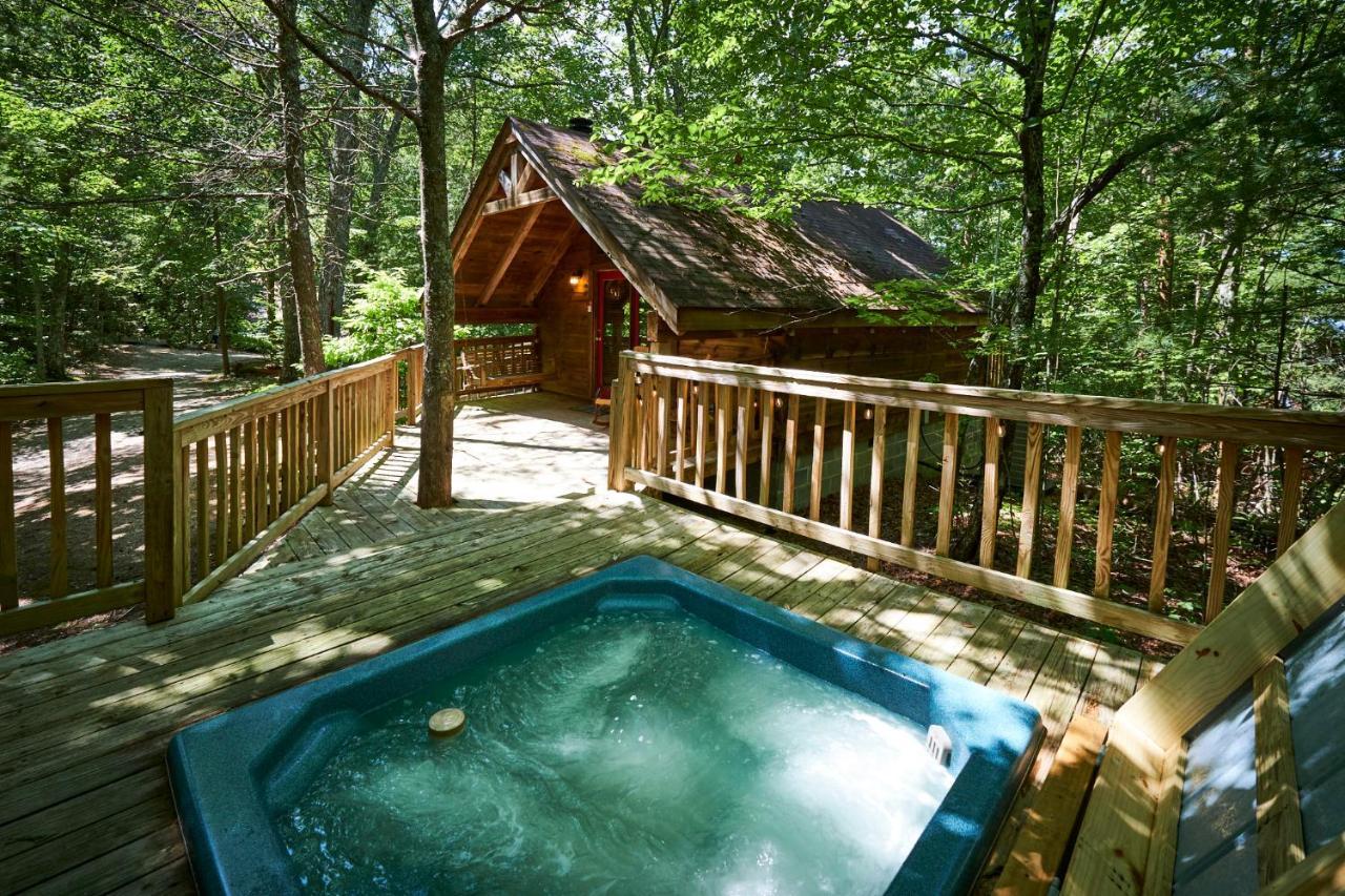 Gatlinburg Area Hottub Cabin - Ladyslipper Sevierville Eksteriør billede