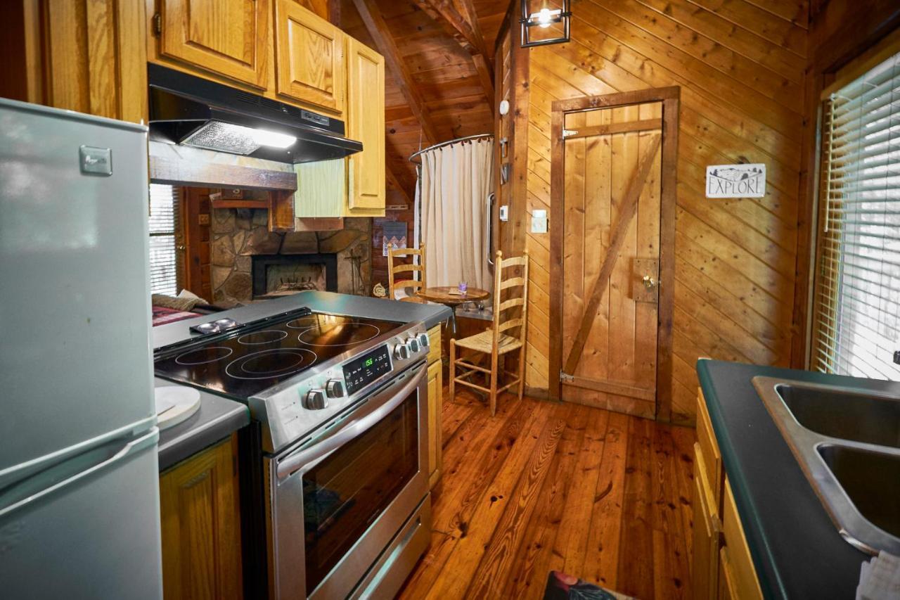 Gatlinburg Area Hottub Cabin - Ladyslipper Sevierville Eksteriør billede